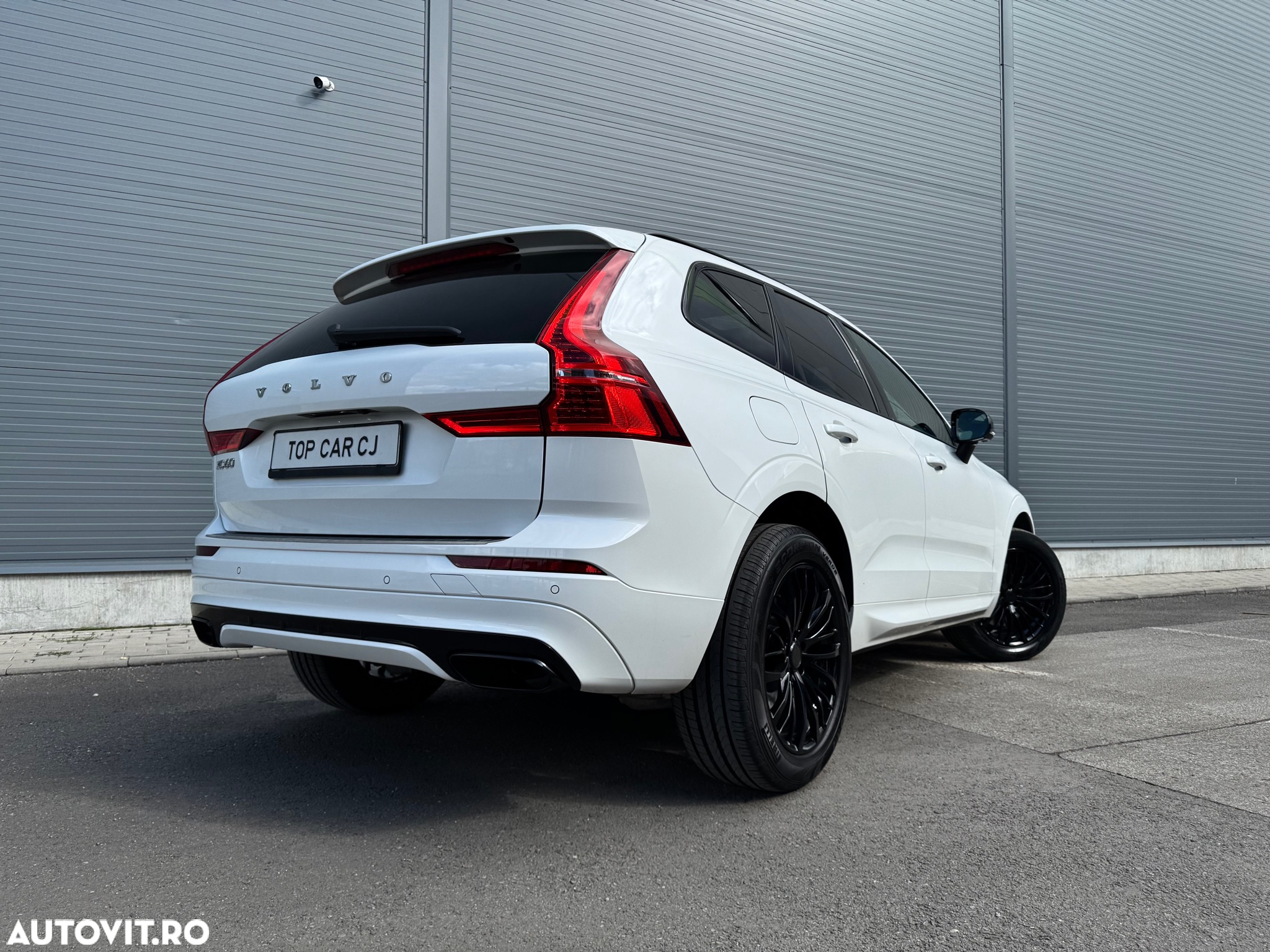 Volvo XC 60 B5 MHEV AWD R-Design - 9
