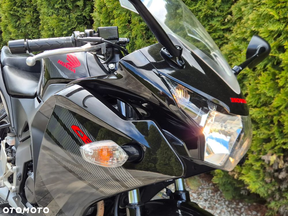 Honda CBR - 16