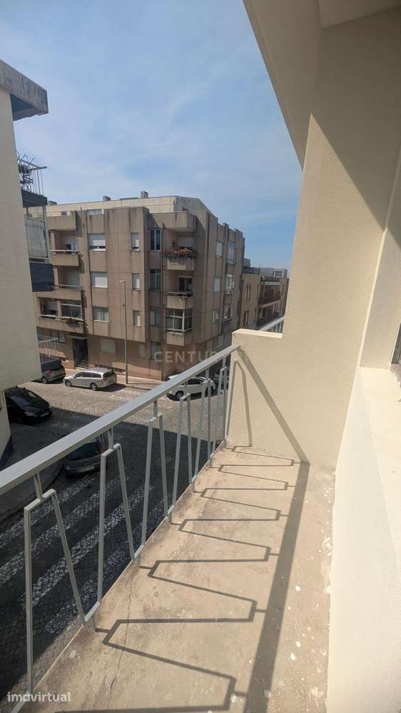 Apartamento T2+1 para Remodelação – Cedofeita / Paranhos, Porto - Grande imagem: 3/28