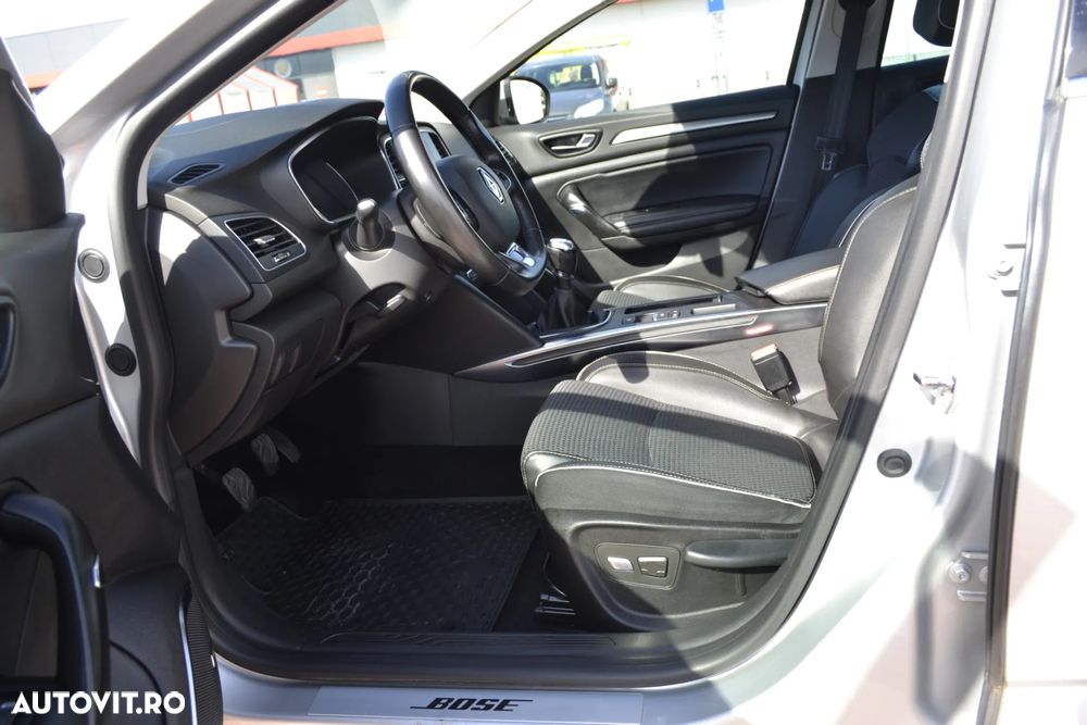 Renault Megane ENERGY dCi 110 Start & Stop Bose Edition - 10