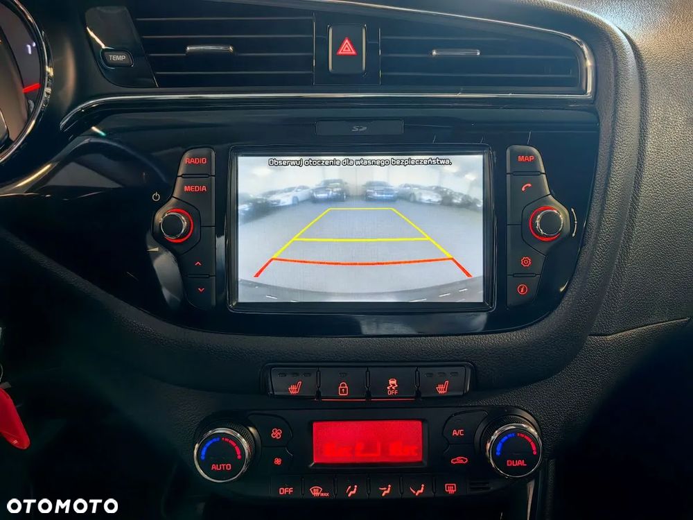 Kia Ceed Cee'd 1.6 GDI L Business Line - 12