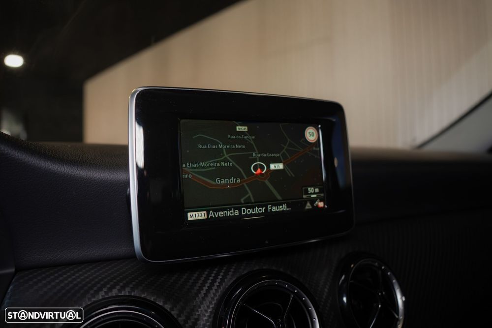 Mercedes-Benz GLA 180 d Style - 29