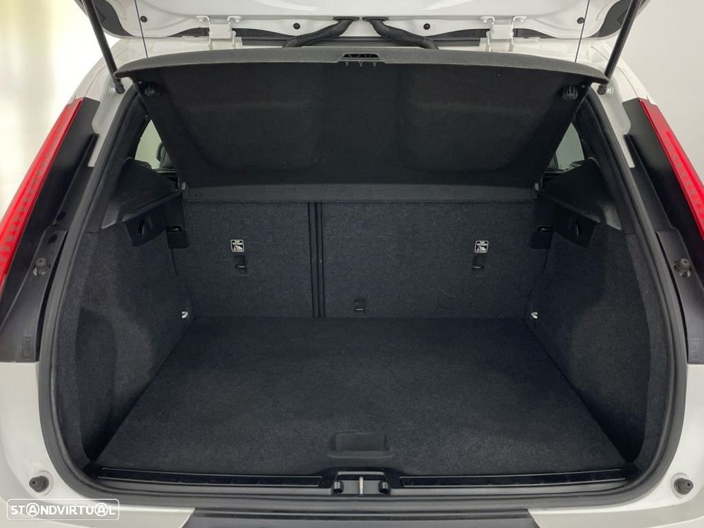 Volvo XC 40 2.0 D3 Momentum Plus Geartronic - 13