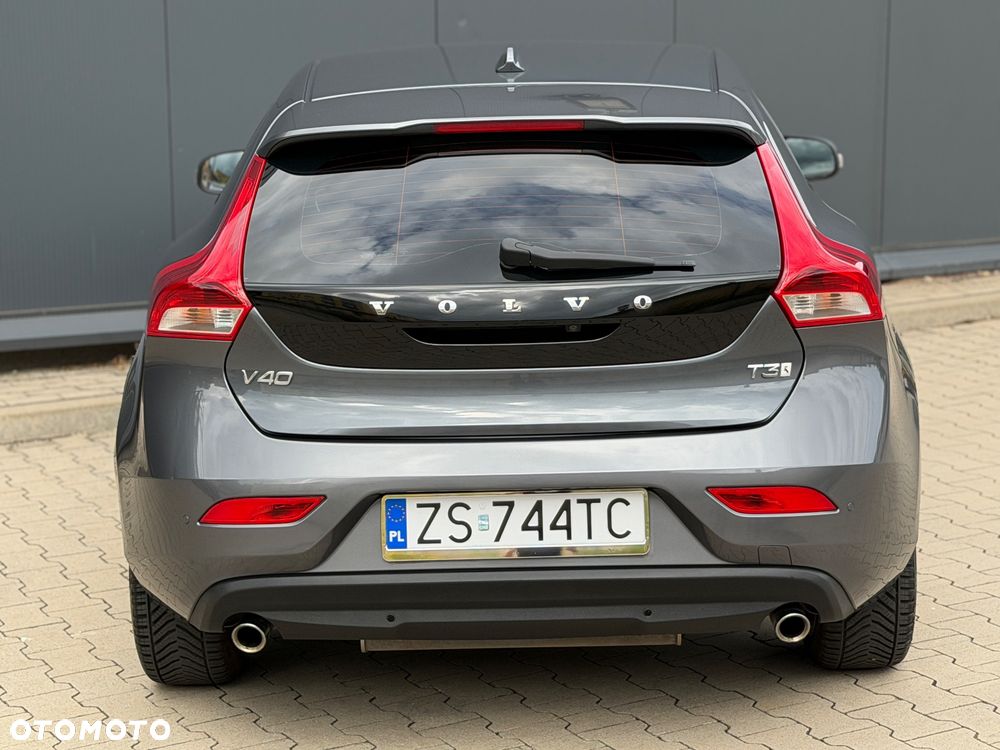 Volvo V40 T3 Momentum - 5