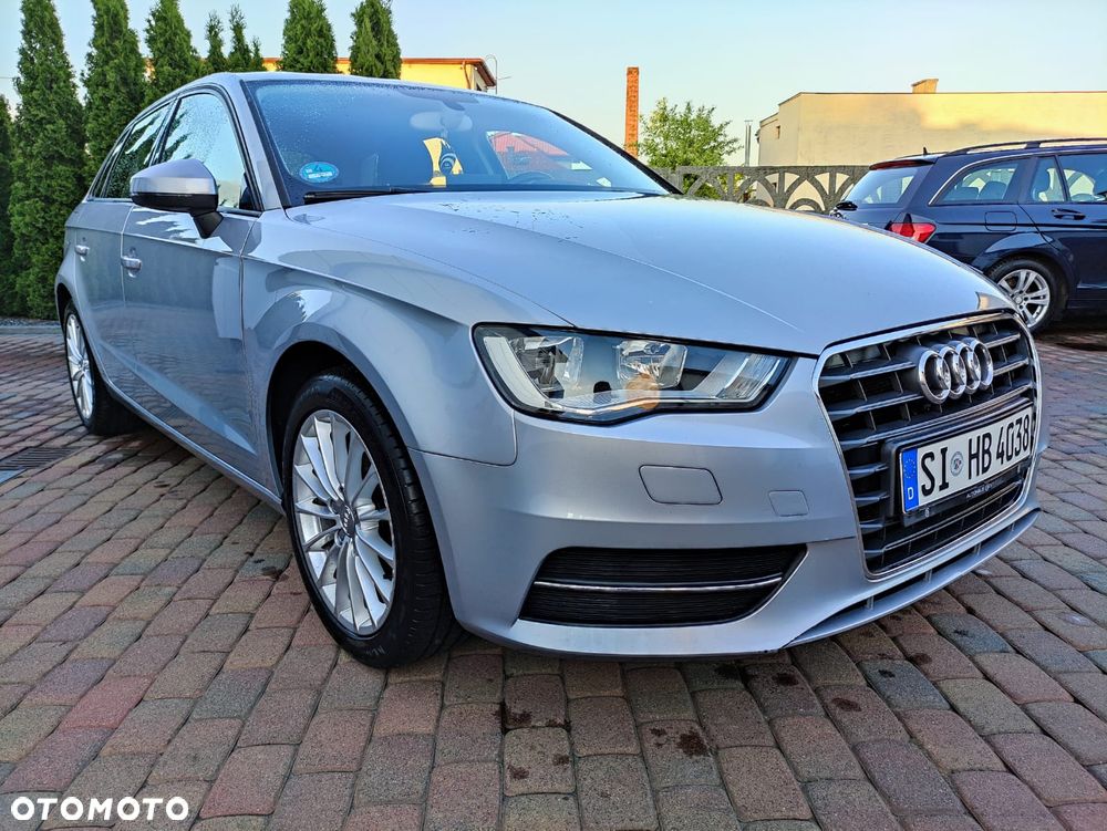 Audi A3 Sportback 1.2 TFSI Ambiente - 8