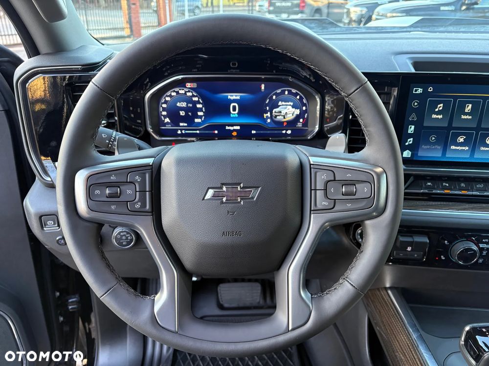 Chevrolet Silverado - 34
