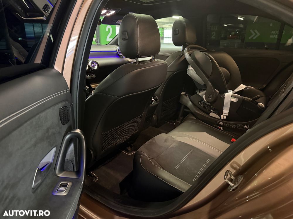 Mercedes-Benz A 250 e 8G-DCT Edition AMG Line - 11