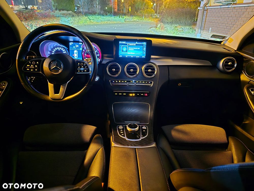 Mercedes-Benz Klasa C 220 d 4MATIC 9G-TRONIC - 15