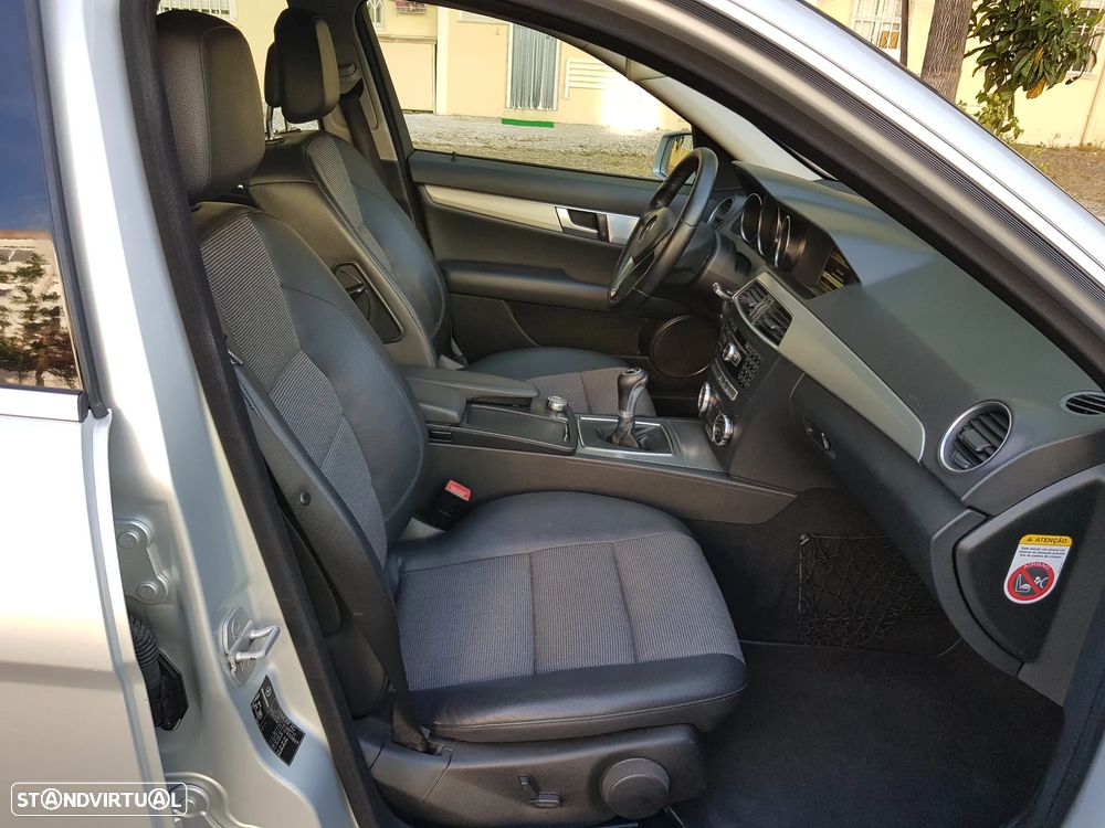 Mercedes-Benz C 220 CDi Avantgarde BlueEfficiency - 37