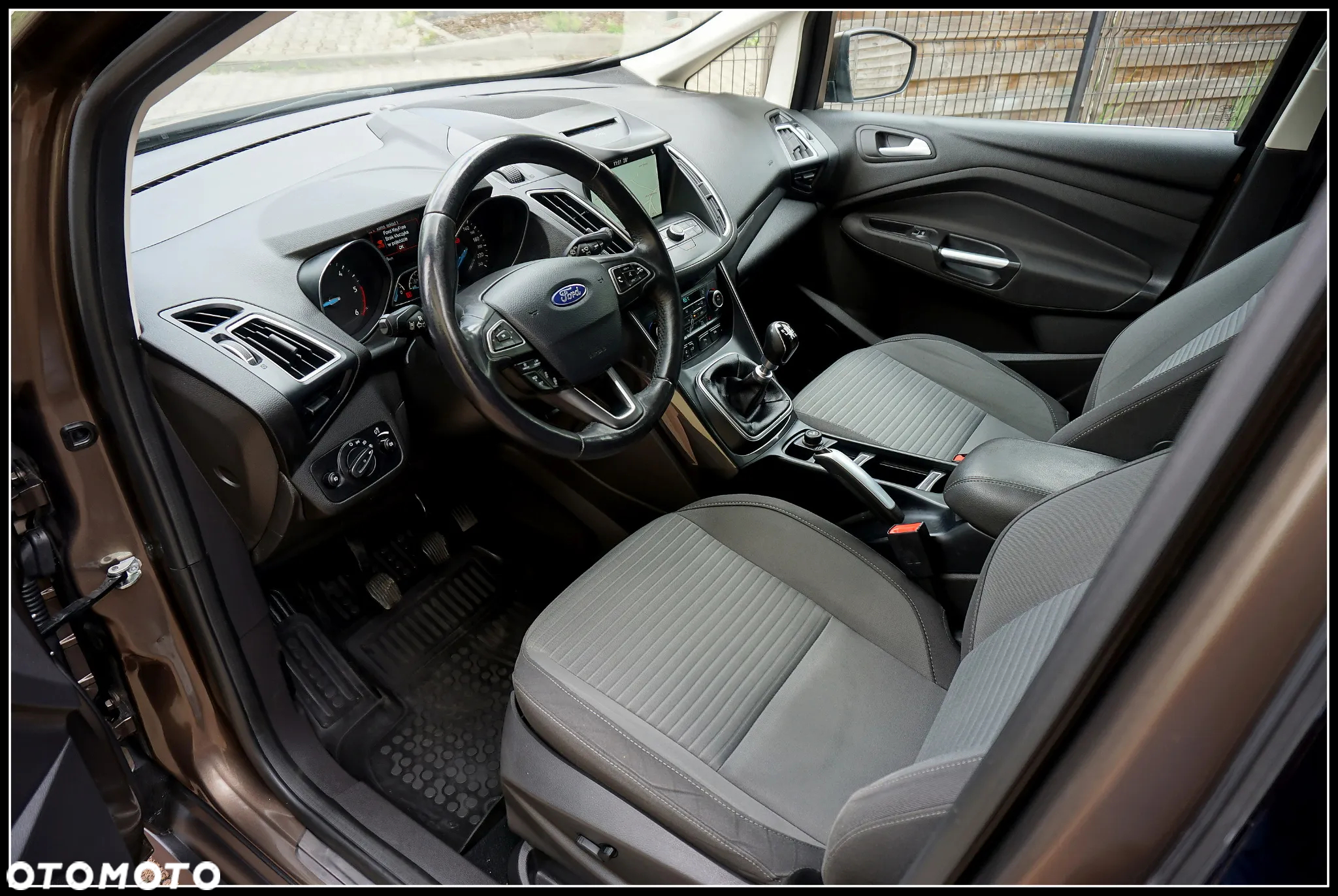 Ford C-MAX 2.0 TDCi Start-Stop-System Titanium - 13
