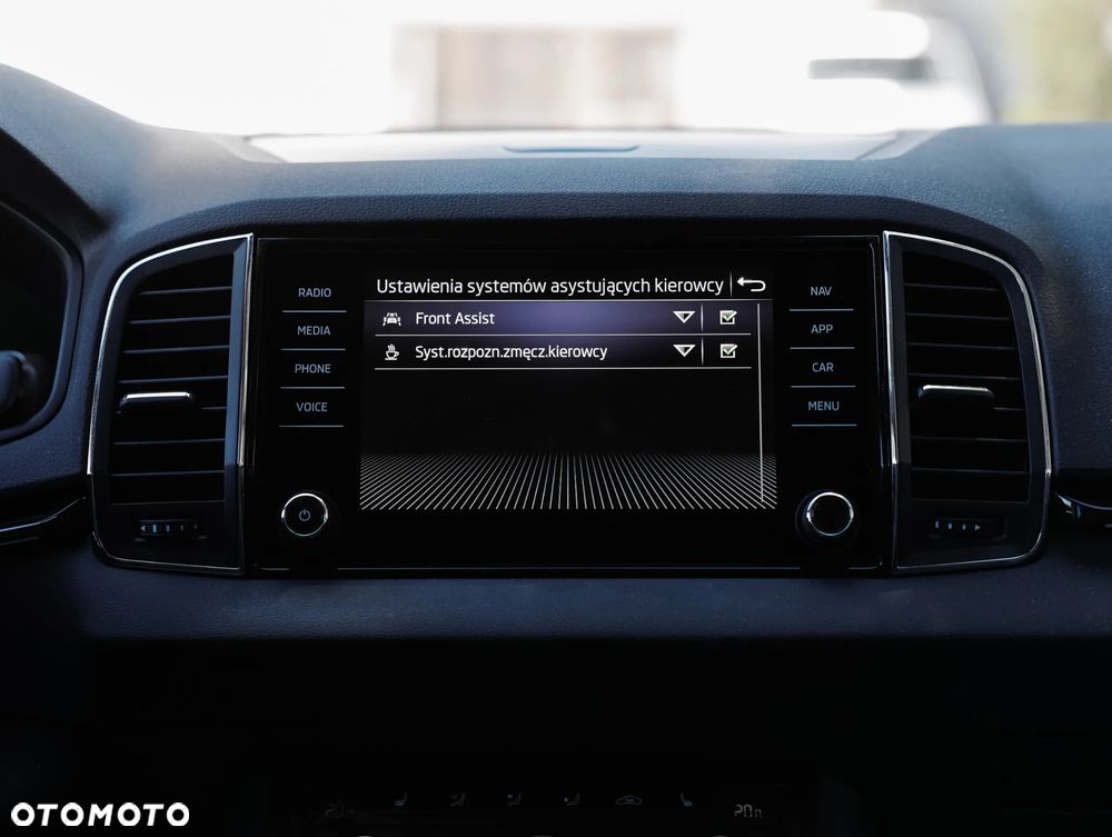 Skoda Karoq 1.5 TSI ACT Selection DSG - 19