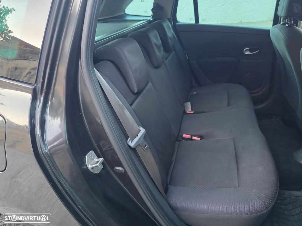 Renault Clio Break 1.5 dCi Dynamique S C.Reb - 12