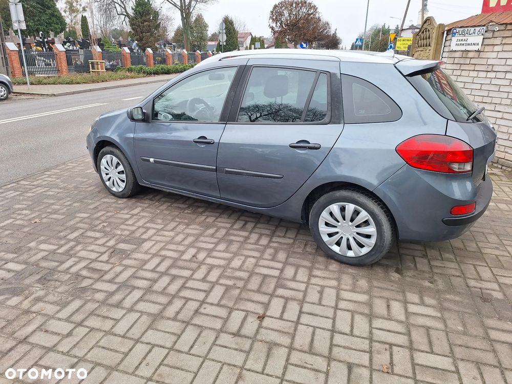 Renault Clio 1.5 dCi Authentique - 8