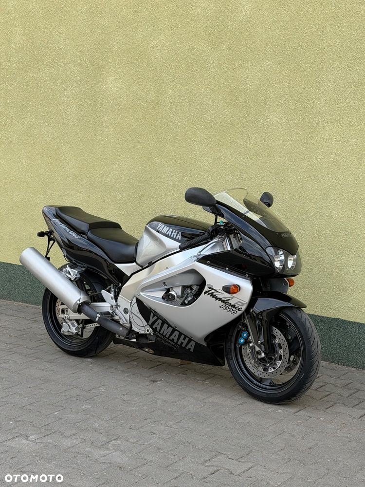 Yamaha Thunderace - 1