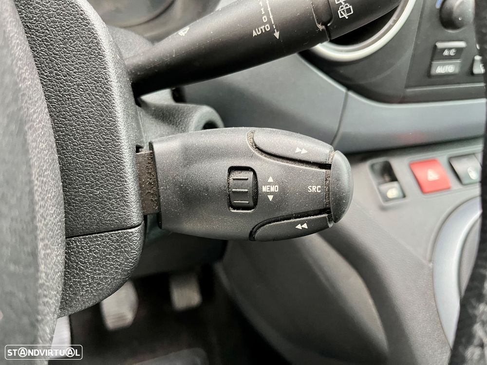 Citroën Berlingo 1.6 e-HDi Exclusive - 37