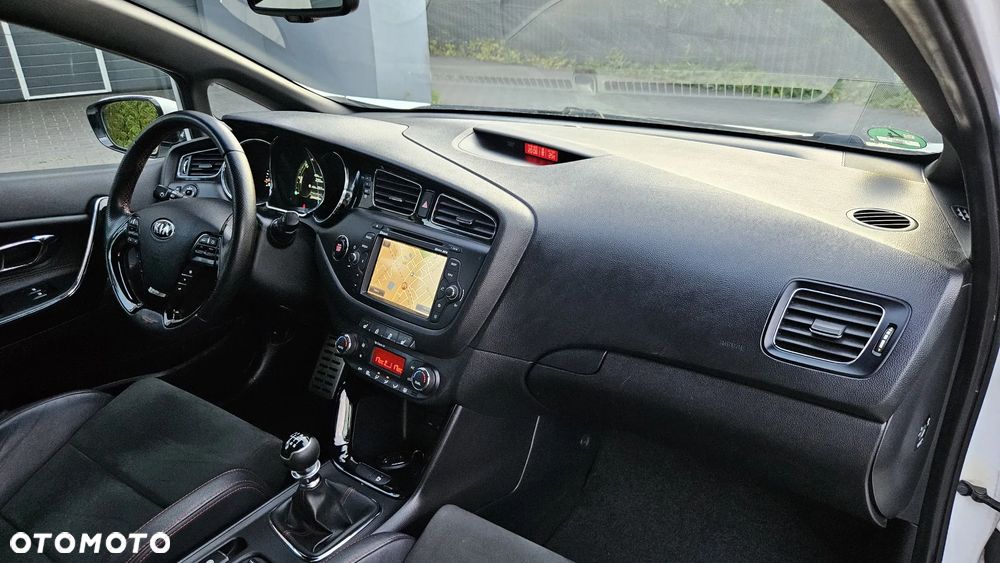 Kia Ceed 1.6 T-GDI GT-Track - 19