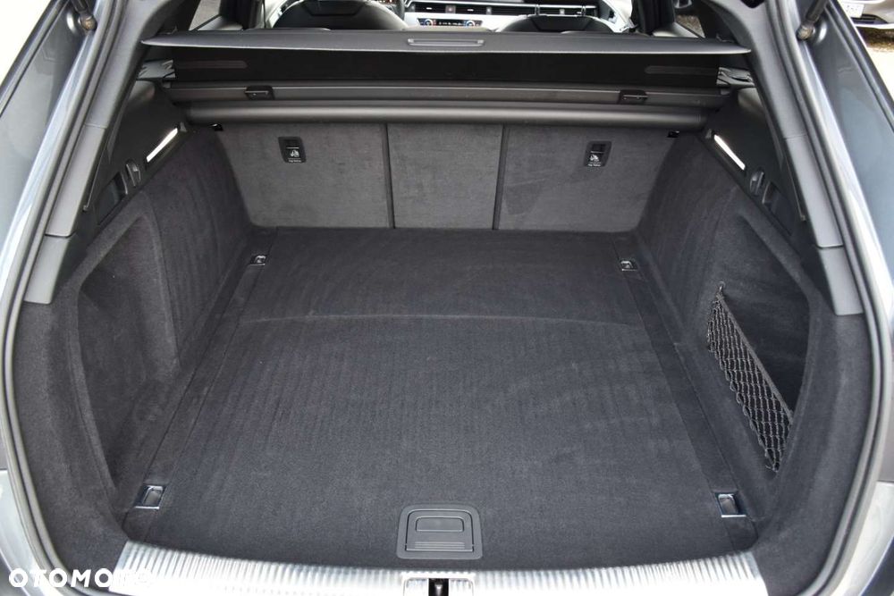 Audi A4 Avant - 8