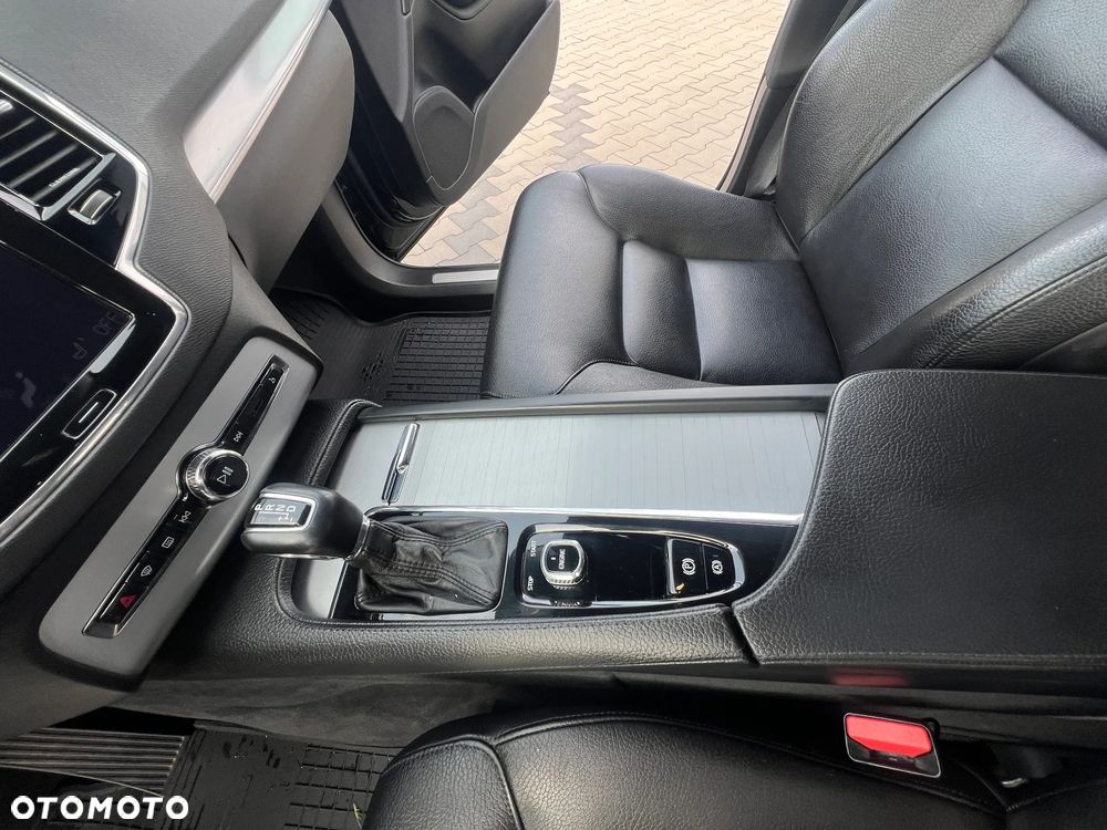 Volvo XC 90 D5 AWD Inscription 7os - 27