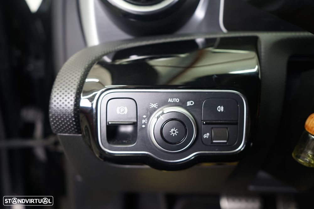 Mercedes-Benz A 180 d AMG Line Aut. - 24