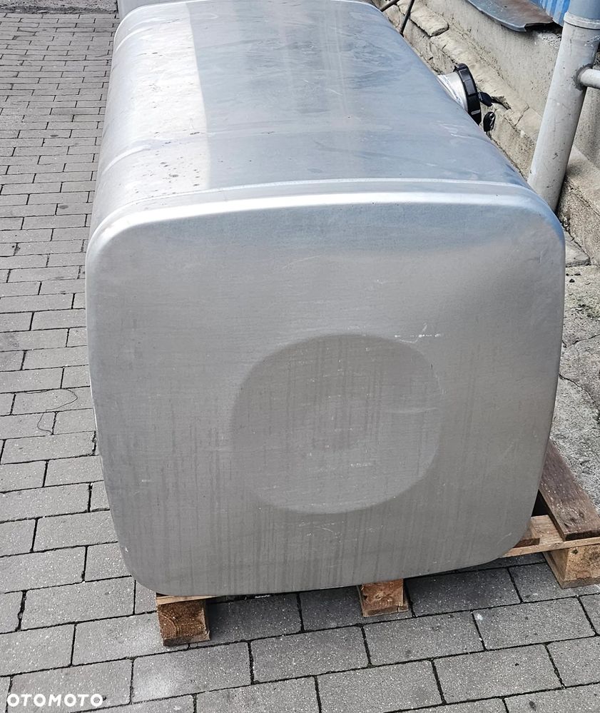 Zbiornik paliwa MAN 81.12201-6936  580L - 5