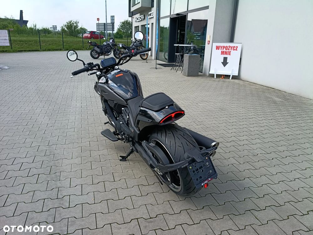 Morbidelli C1002V - 6