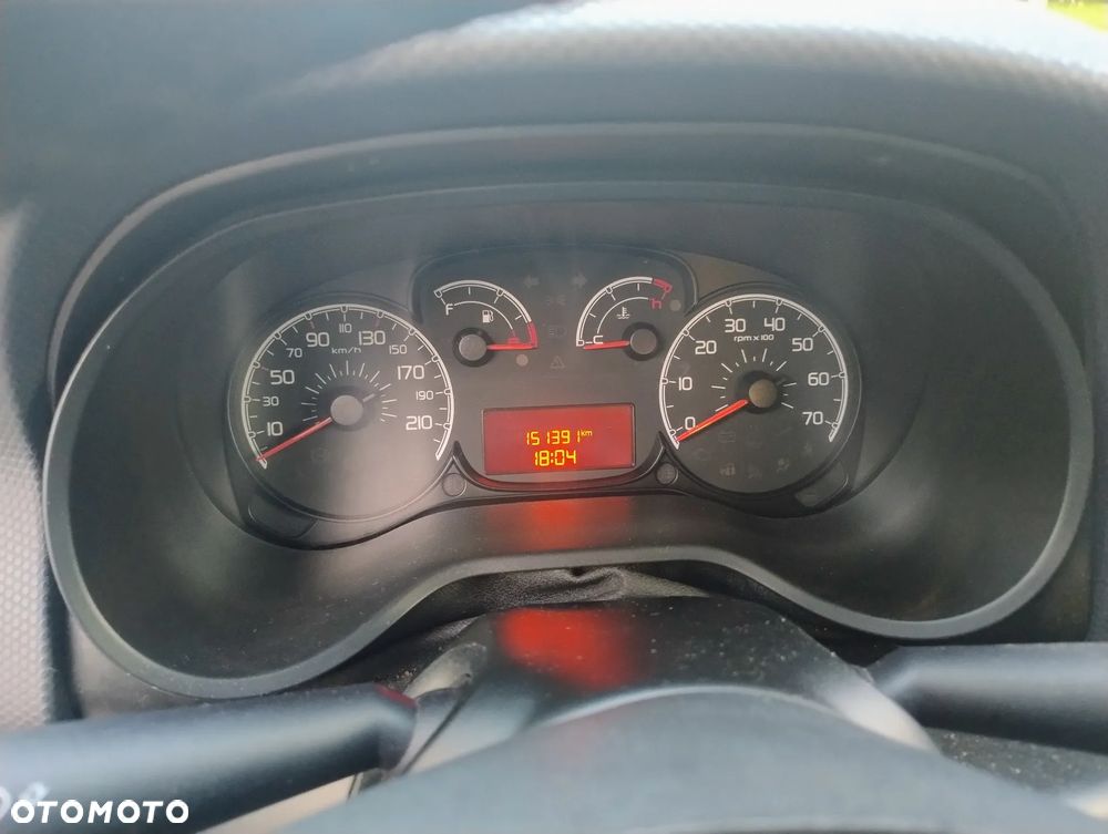 Fiat Doblo - 8