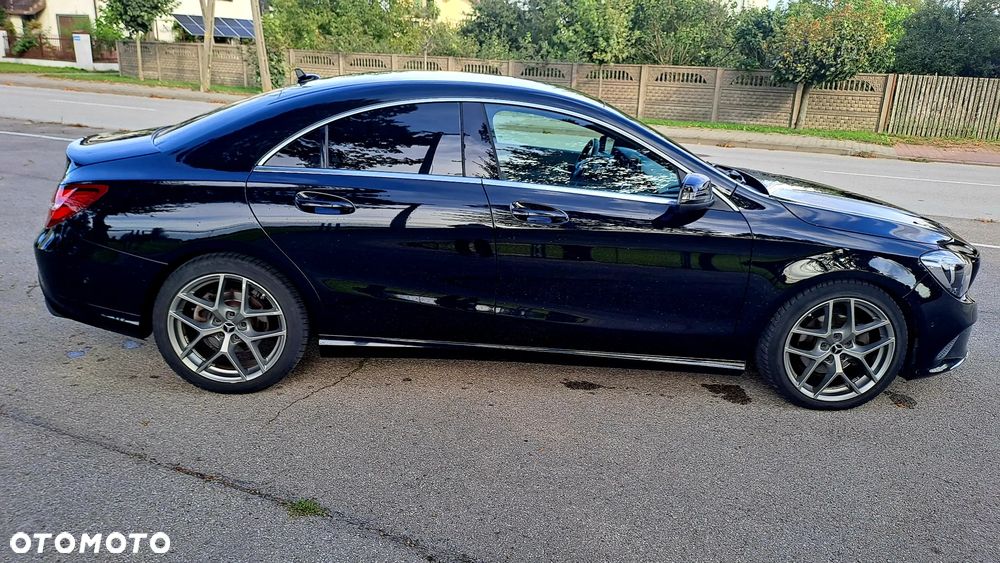Mercedes-Benz CLA 180 7G-DCT AMG Line - 8
