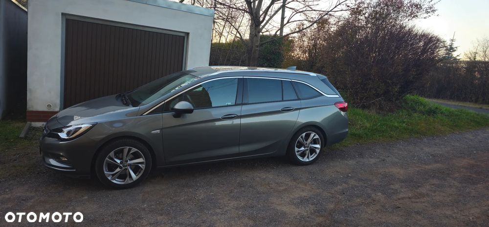 Opel Astra 1.4 T Elite - 9