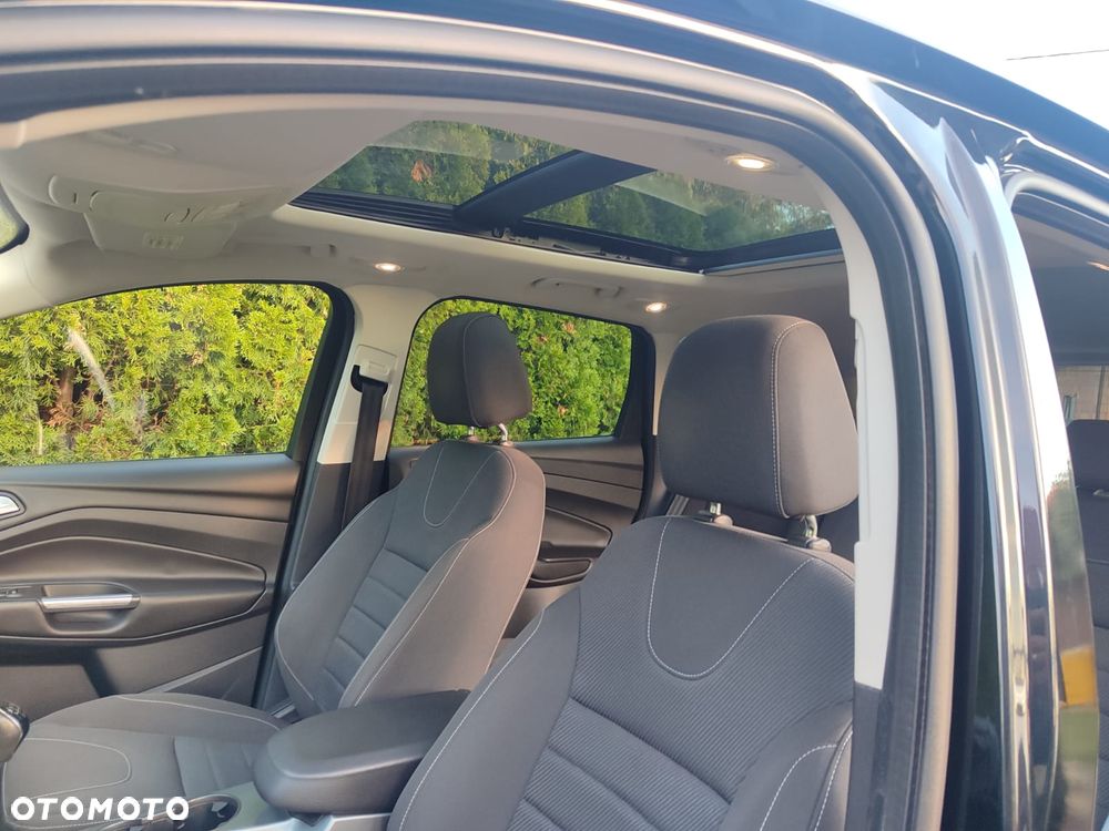 Ford Kuga 2.0 TDCi Titanium FWD - 18