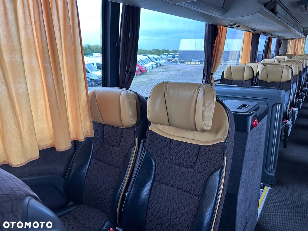 VDL FUTURA FHD2 - 24