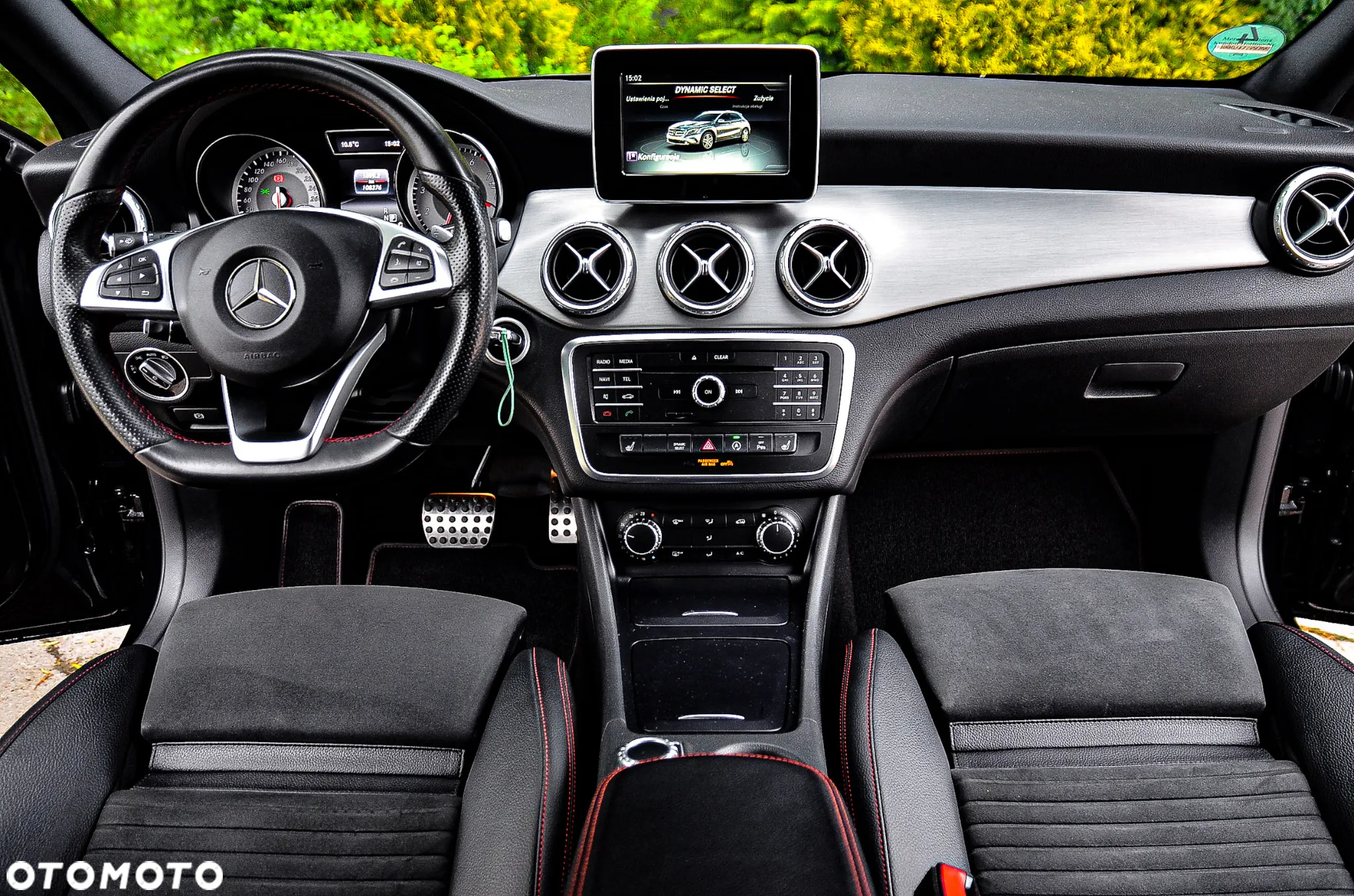 Mercedes-Benz GLA 180 7G-DCT AMG Line - 35