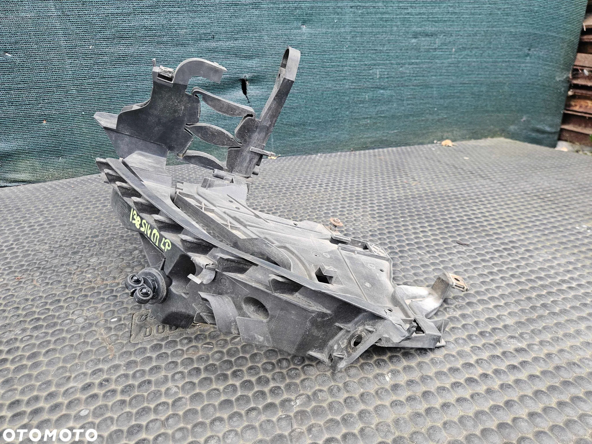 Slizg Lampy Mocowanie Lampa Uchwyt Pod Lampe Lewy Prawy Spryskiwacz Czujnik Audi A4 B8 - 9