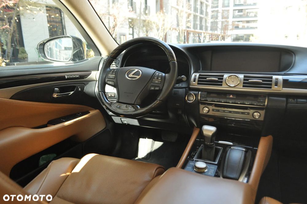 Lexus LS 460 Superior AWD EU6 - 6