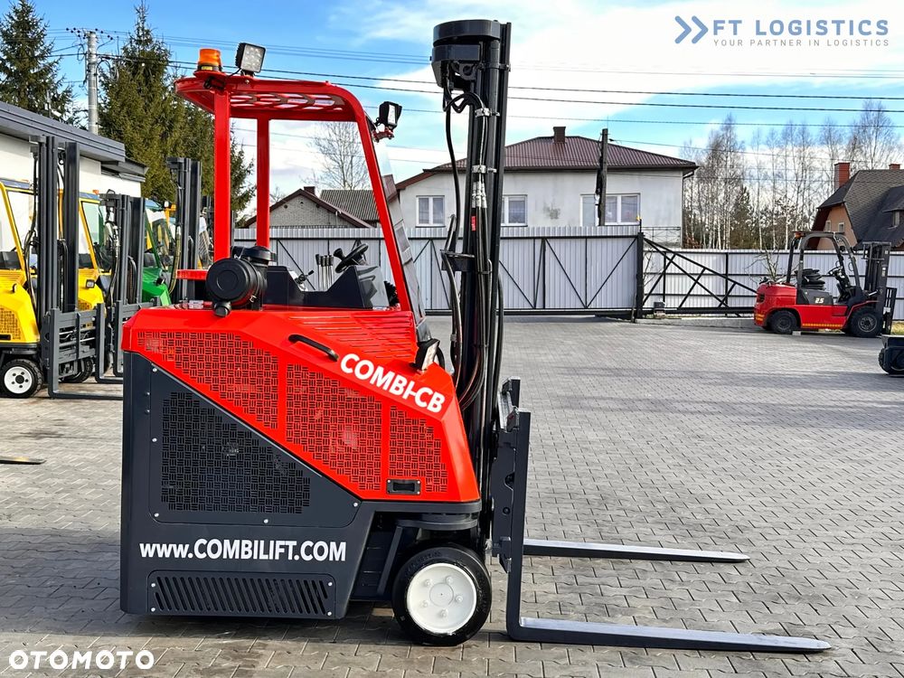Combilift C3000CB / LPG / TRIPLEX / 5500MM / WOLNY SKOK / PRZESÓW + POZYCJONER WIDEŁ / JAK NOWY - 8