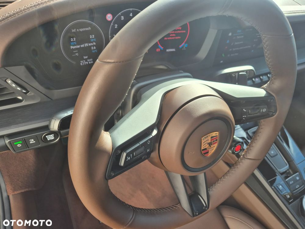 Porsche 911 - 25