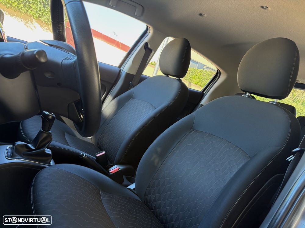 Mitsubishi Space Star 1.2 Intense - 28