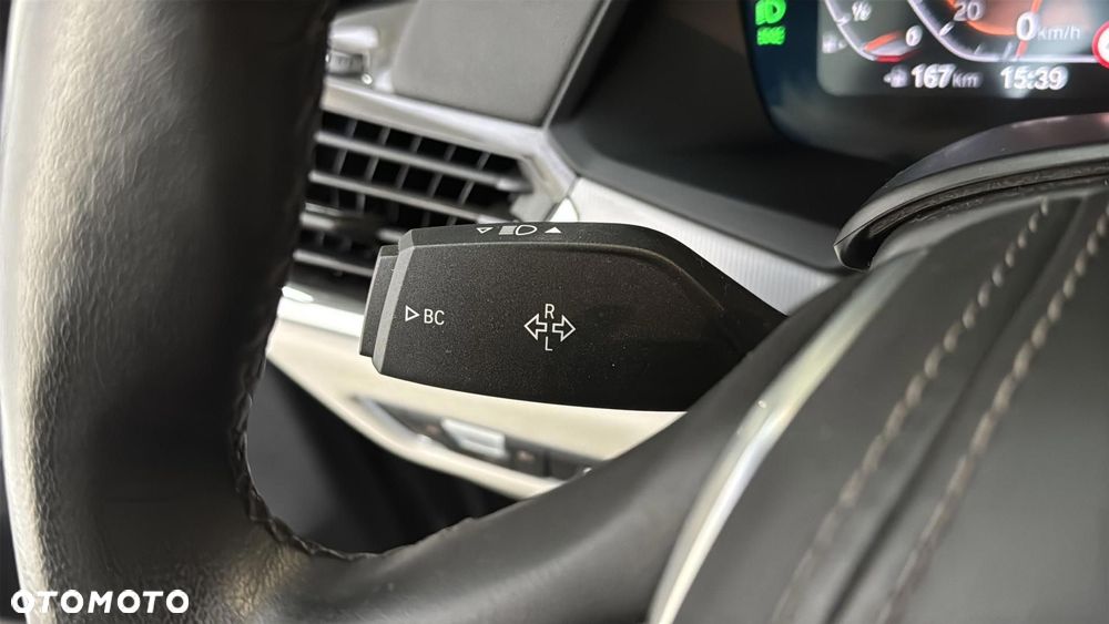 BMW X5 xDrive40i mHEV - 31