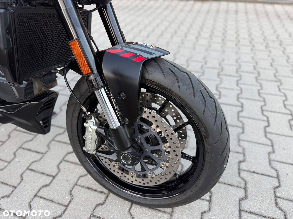 Ducati Monster - 5
