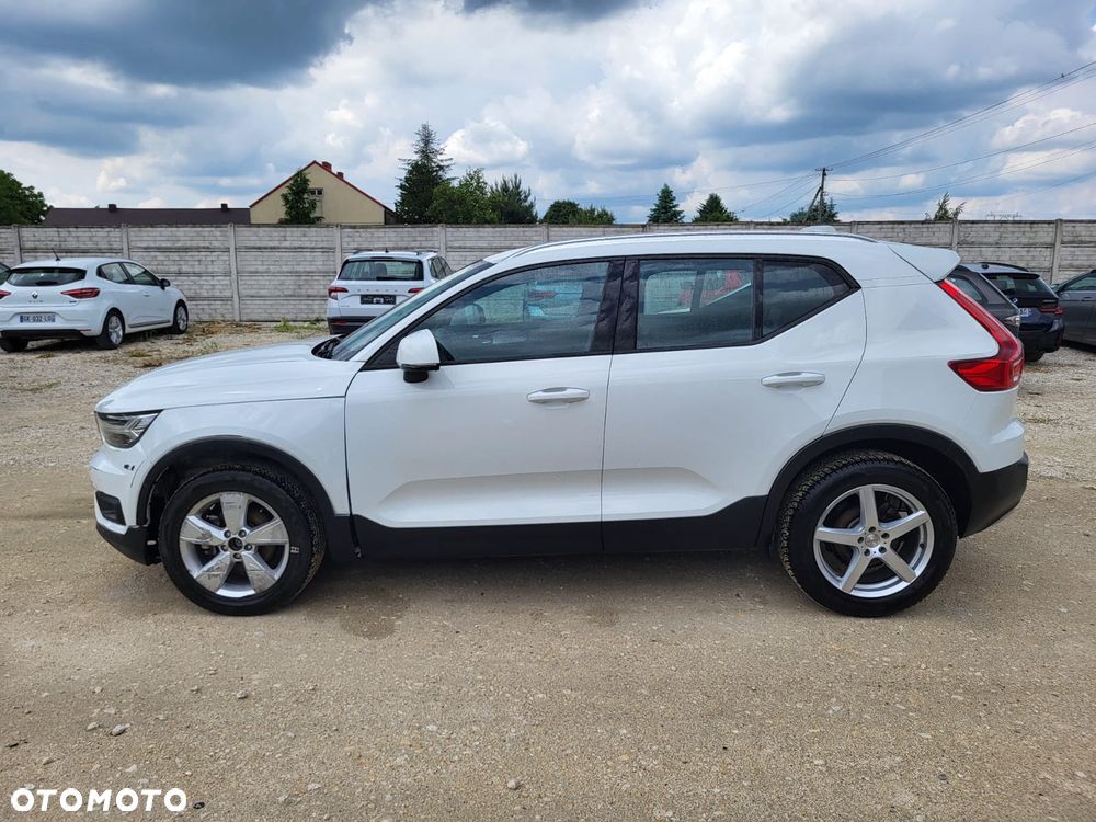 Volvo XC 40 D3 SCR Momentum - 1