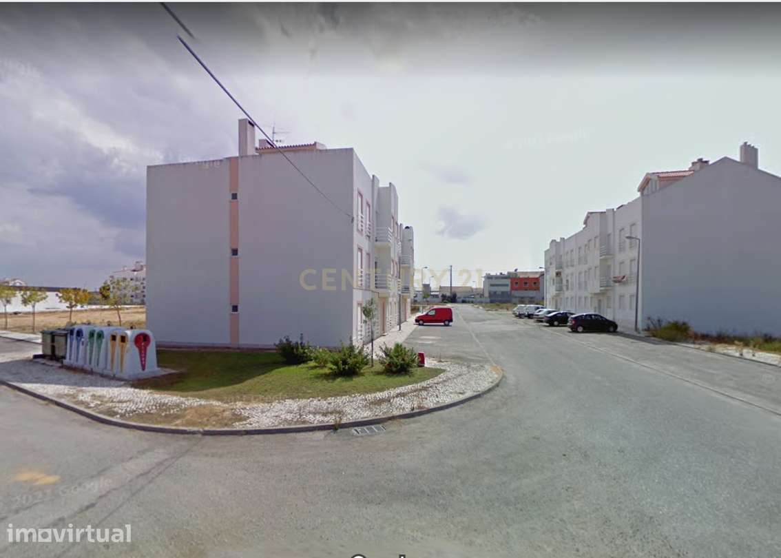 Terreno Urbano para construção de predio com 3 andares, situado perto - Grande imagem: 2/21
