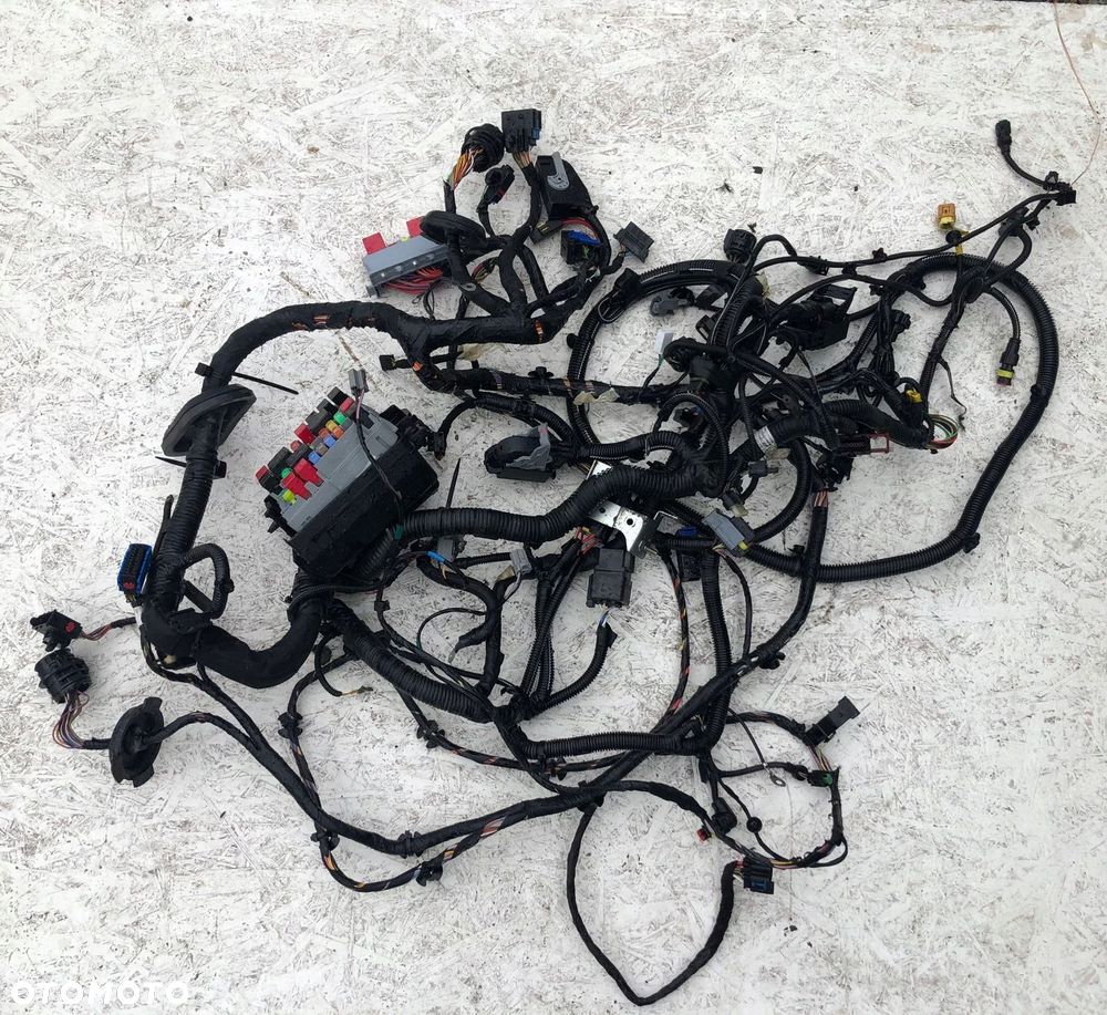 Wiązka Instalacja skrzynka bezpieczników Fiat Doblo