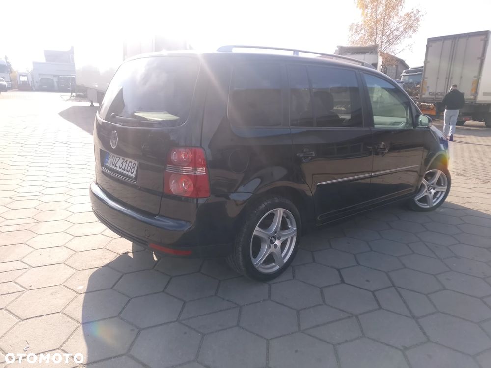 Volkswagen Touran 2.0 TDI United - 3