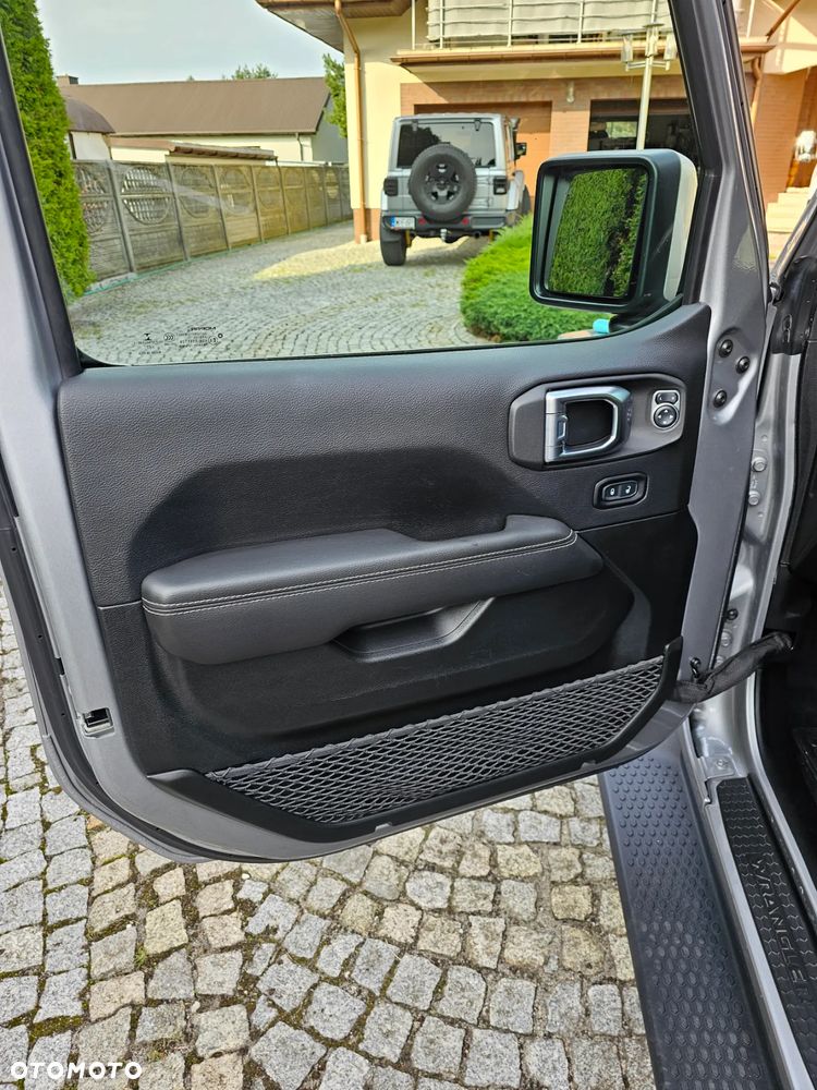 Jeep Wrangler Unlimited GME 2.0 Turbo Sahara - 40