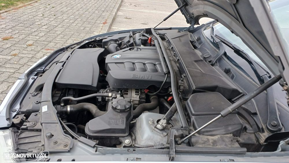 BMW 320 d Coupe - 16
