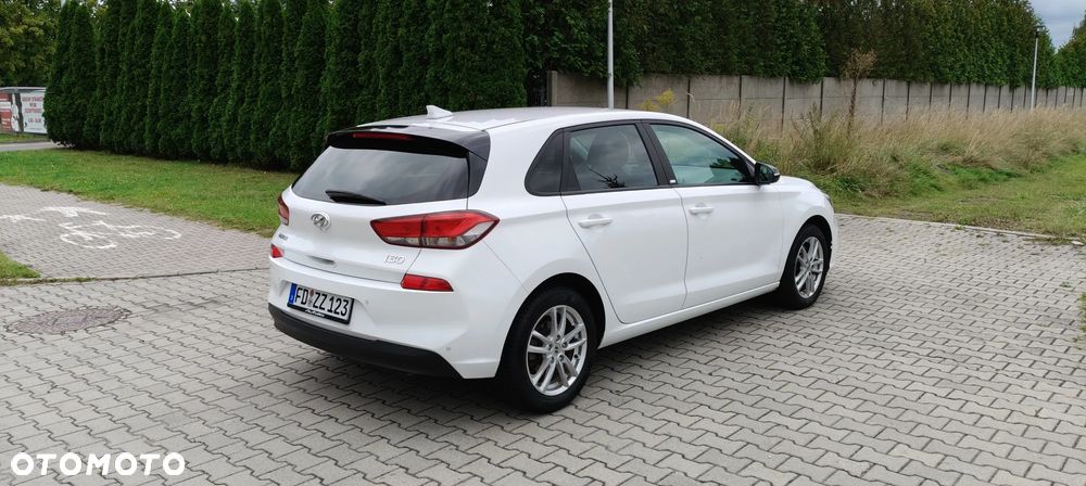 Hyundai i30 1.0 T-GDI GO Plus - 4