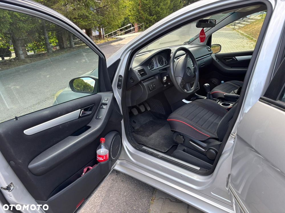 Mercedes-Benz Klasa B 180 CDI - 9