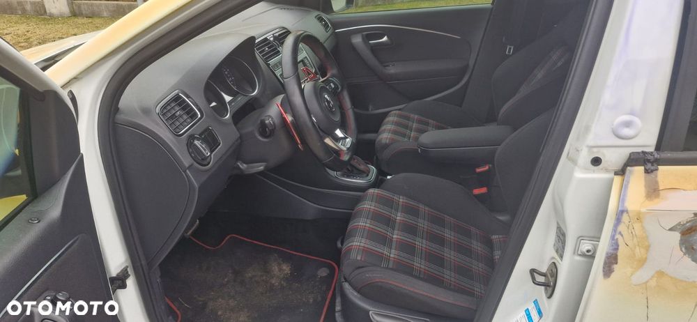 Volkswagen Polo 1.8 TSI (Blue Motion Technology) DSG GTI - 9