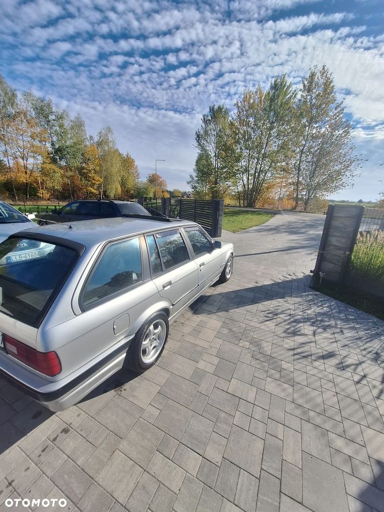 BMW Seria 3 318i - 18