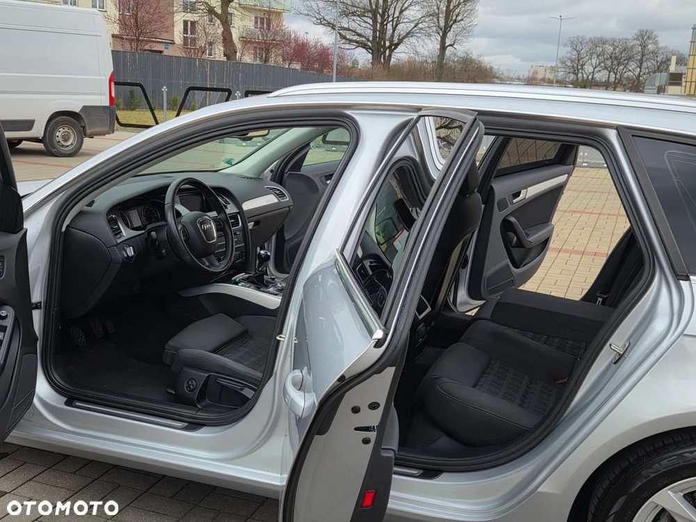Audi A4 Avant 1.8 TFSI quattro Ambiente - 29