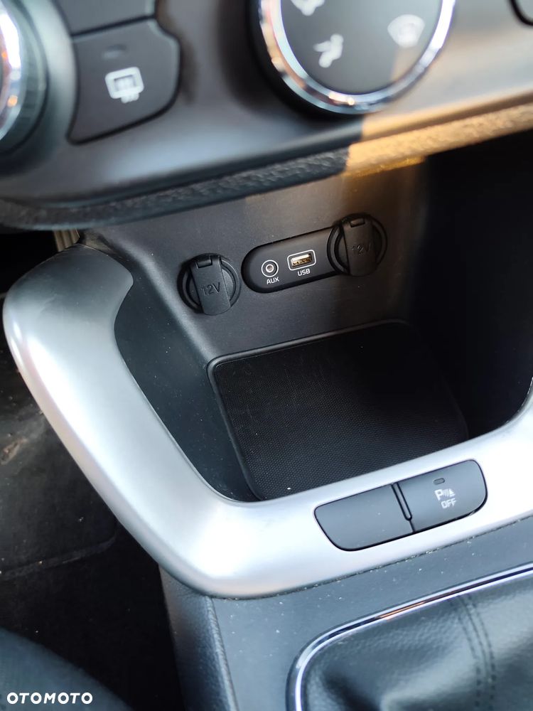Kia Ceed 1.6 GDI Dream Team Edition - 19